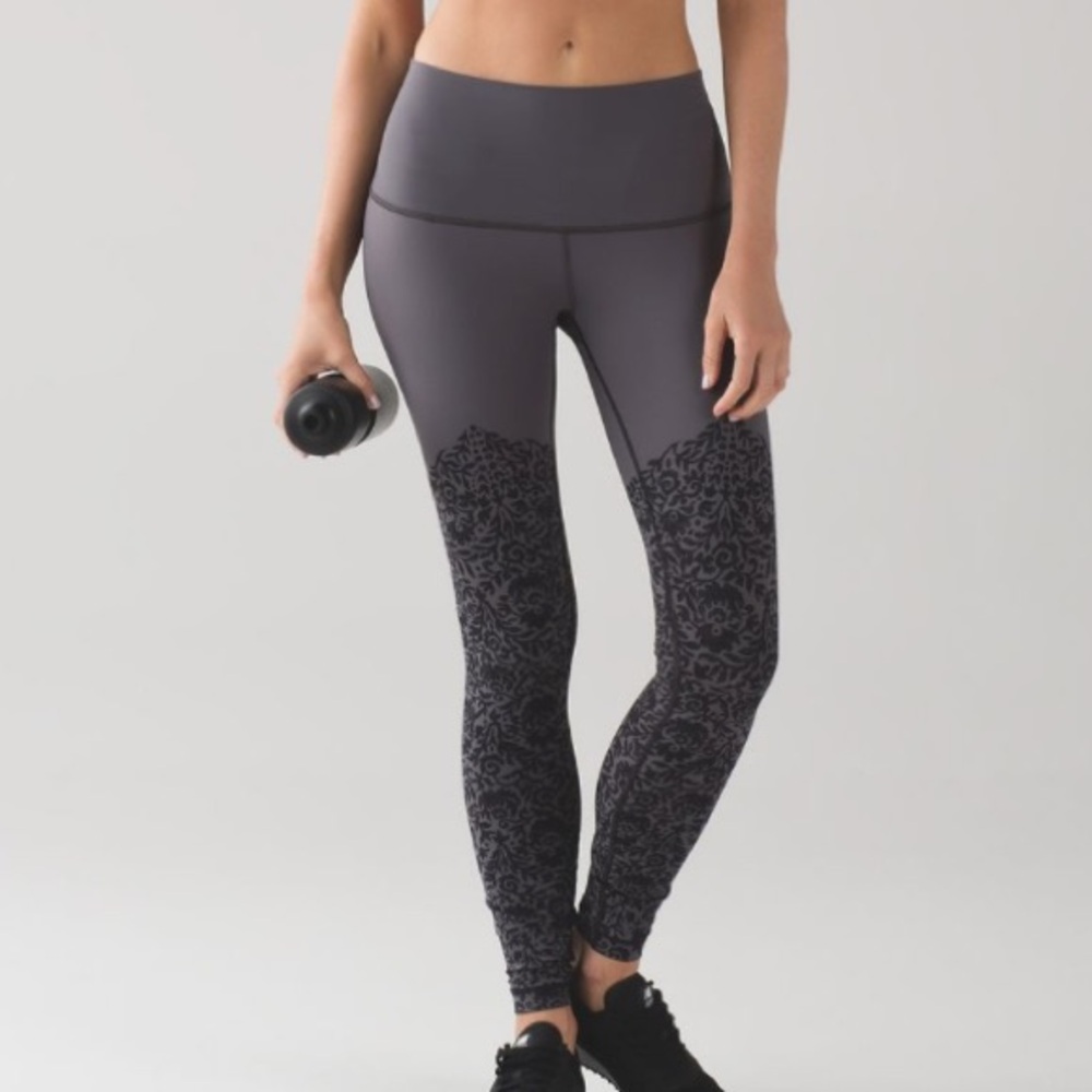 LULULEMON Wunder Under Pant 28” Size 2